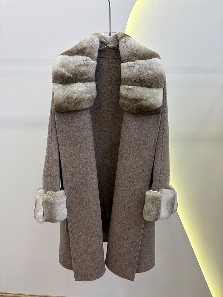 Manteau en fourrure véritable  - Wool Coat Peacoat avis et prix