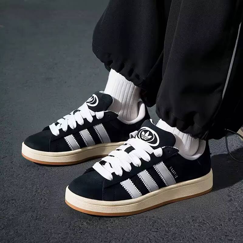 Chaussures Adidas Clover pour  - Adidas Shoes Superstar avis et prix